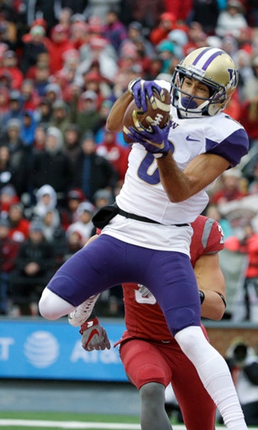 Rout of rival has No. 6 Washington on cusp of playoff